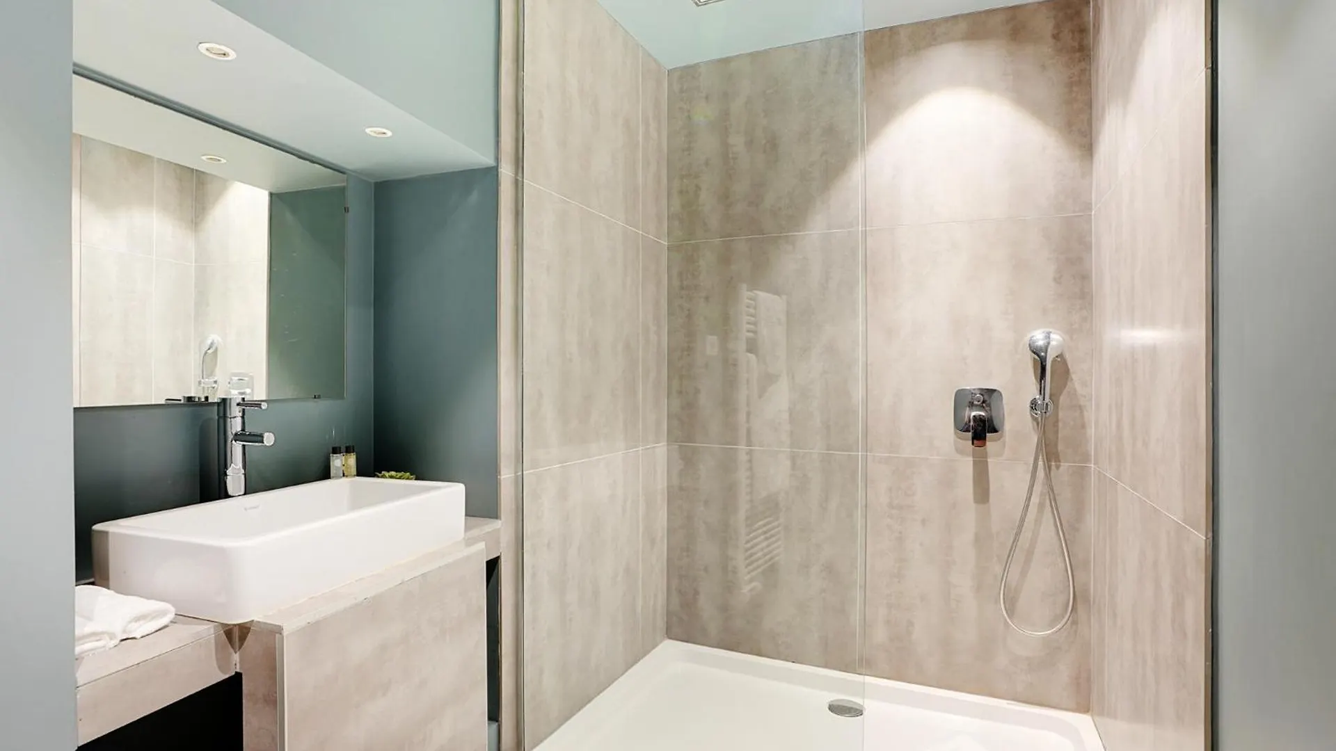Studio Au Coeur De Montmartre París Apartamento