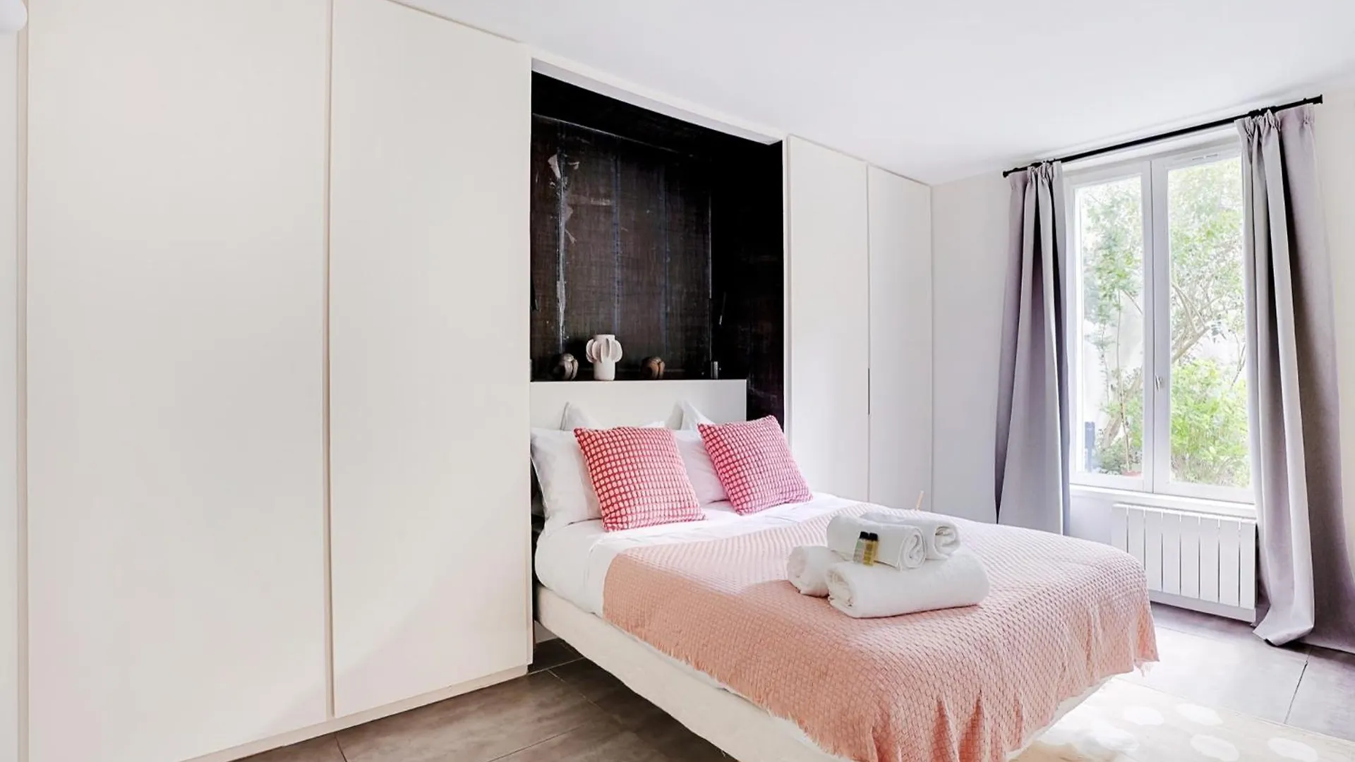 Studio Au Coeur De Montmartre Paryż